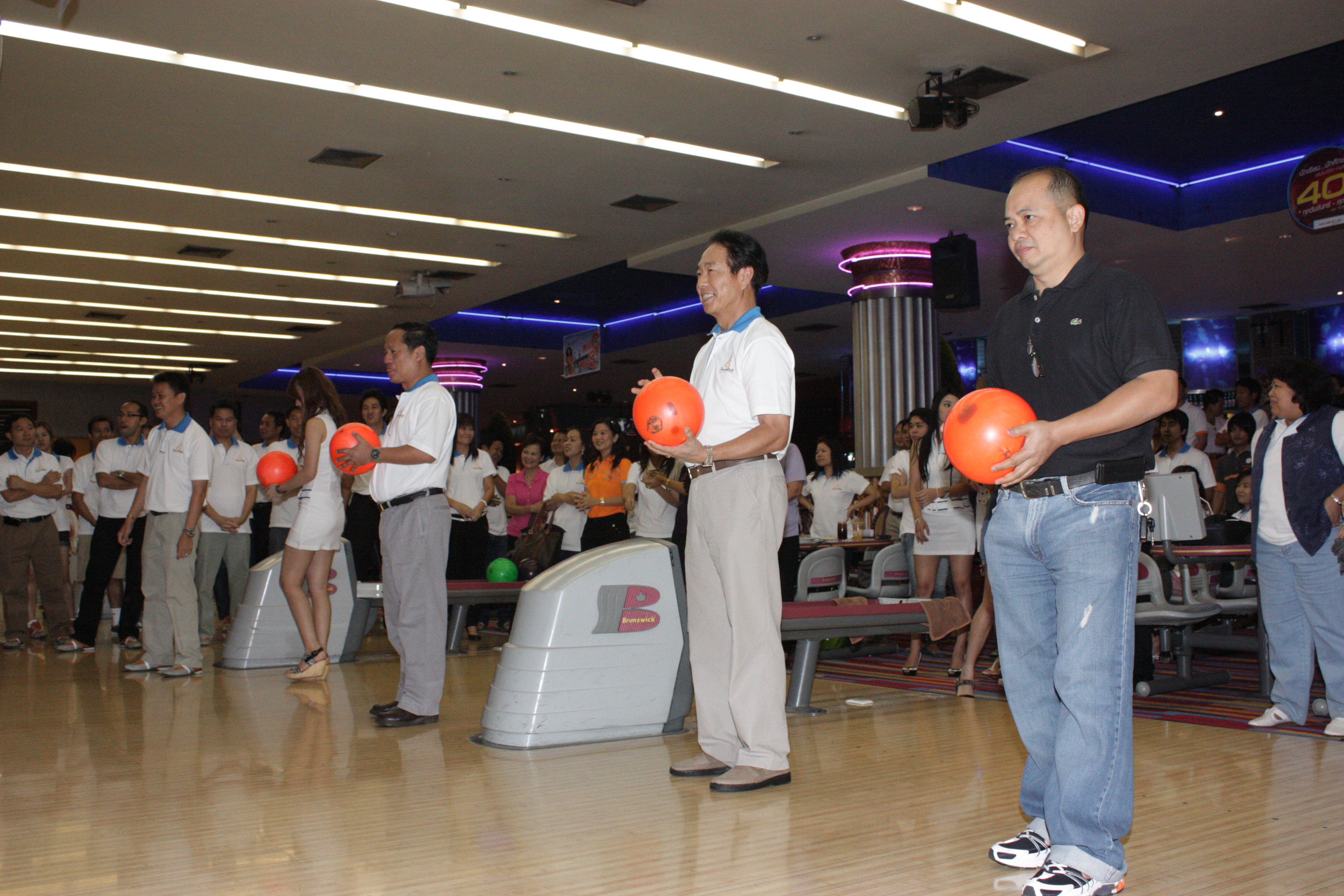 RMUTT hosts Bowling Competition