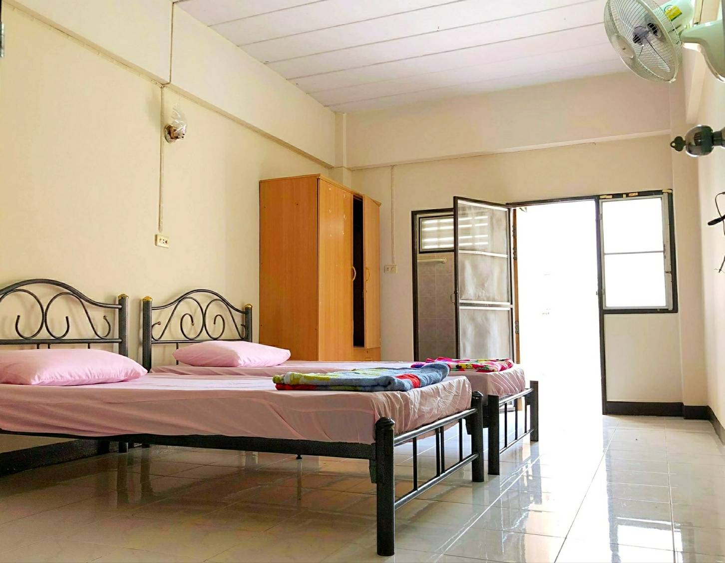 Taweesuk Apartment-05