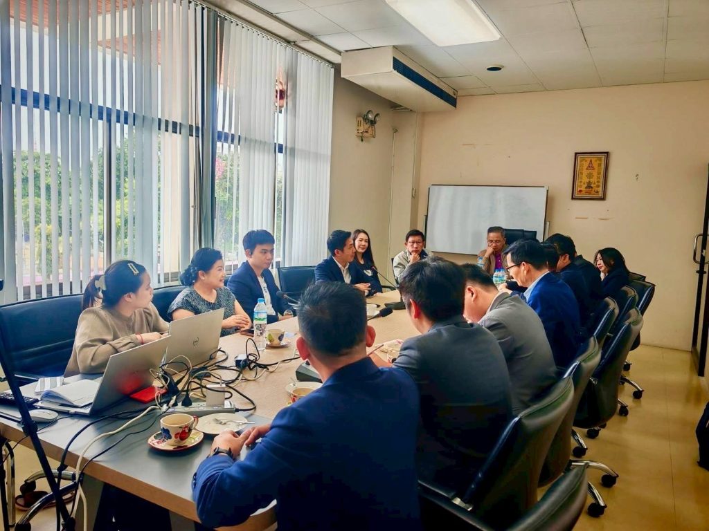 Rajamangala University of Technology Thanyaburi (RMUTT) partners with the Thai SME Confederation and AI Entrepreneurs Association to establish the AI Center for SME, empowering Thai businesses through AI innovation and digital transformation.