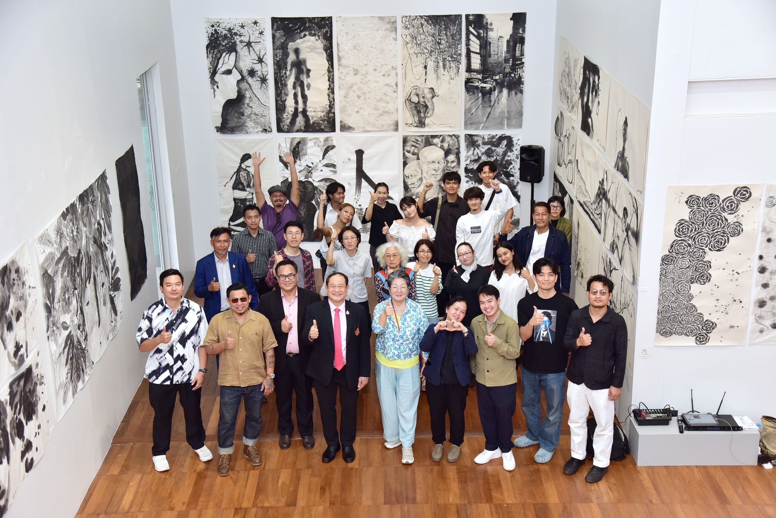 International Sumuk Workshop and Exhibition Promotes Cultural Exchange